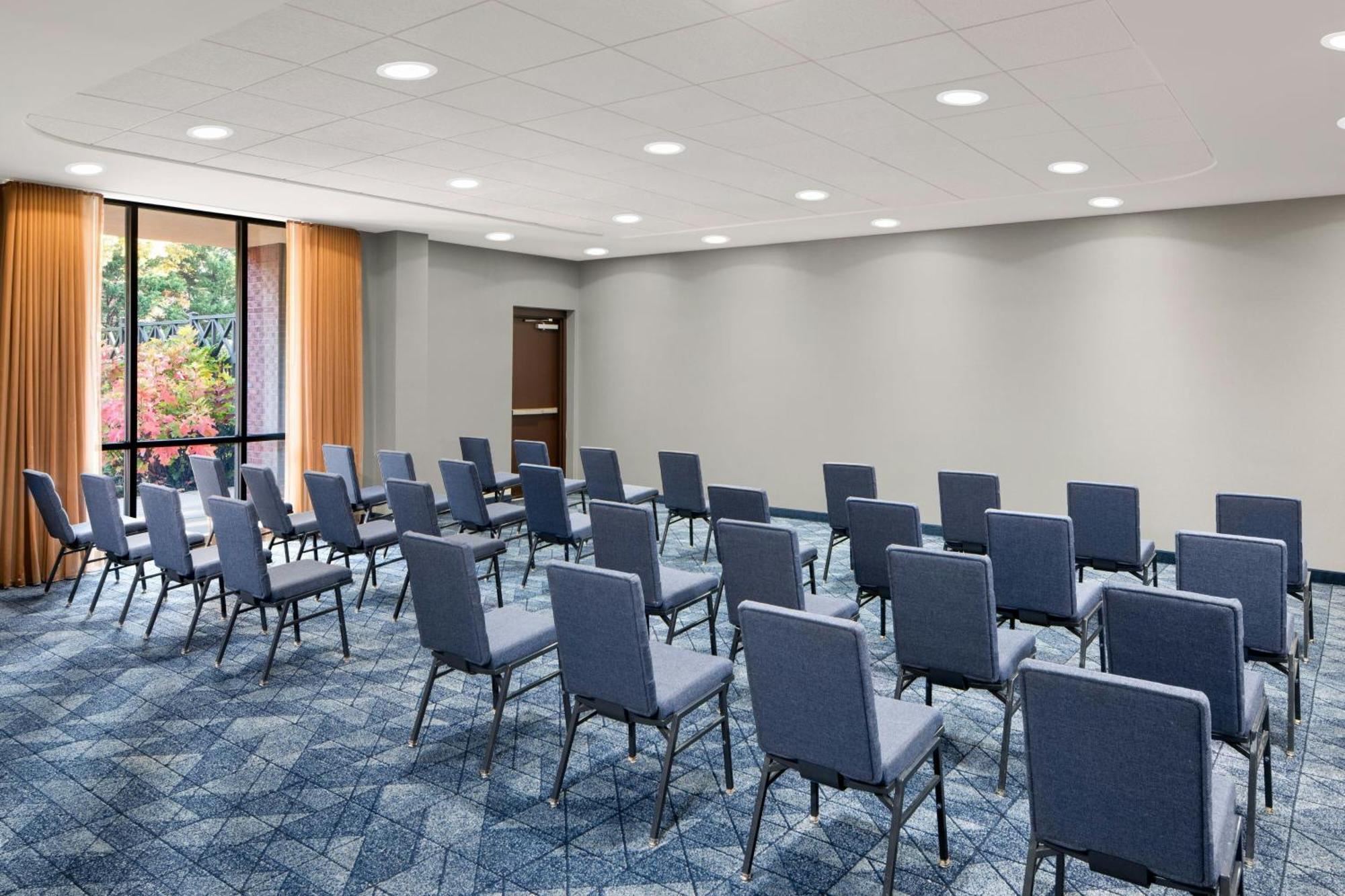 Courtyard By Marriott Knoxville Airport Alcoa Buitenkant foto