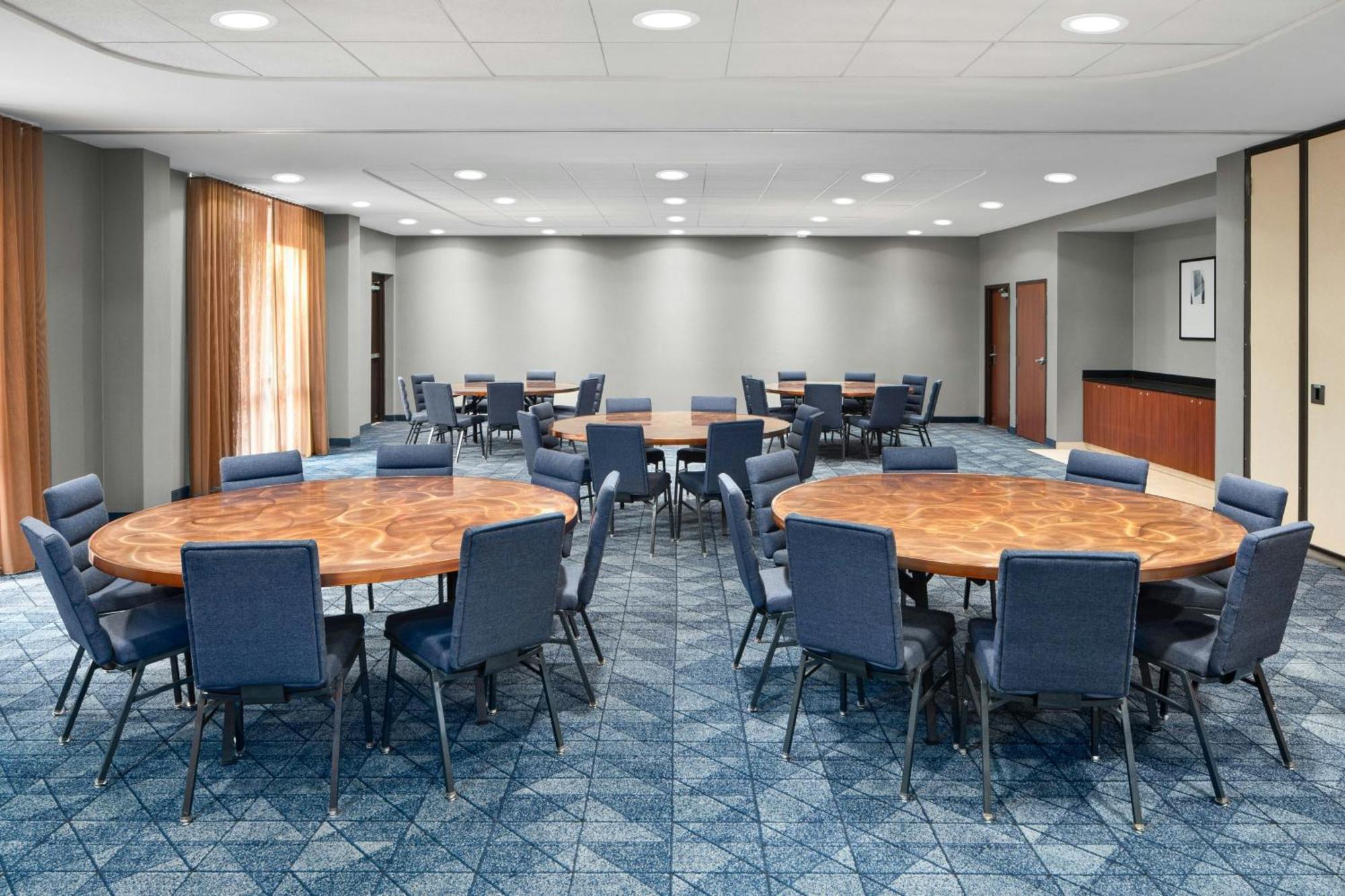 Courtyard By Marriott Knoxville Airport Alcoa Buitenkant foto
