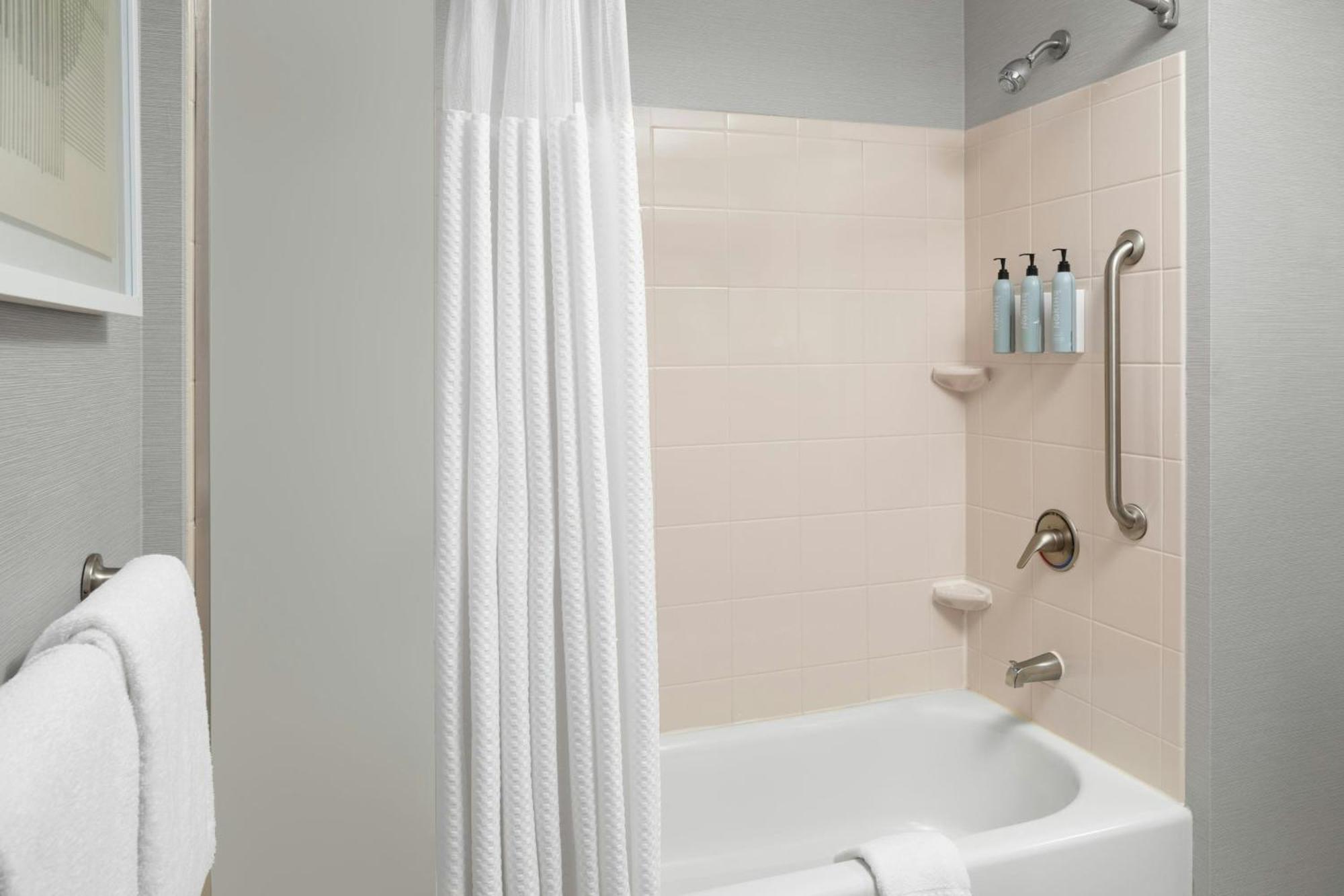 Courtyard By Marriott Knoxville Airport Alcoa Buitenkant foto